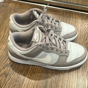 Women’s Nike Dunk low